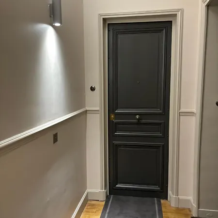 Chic Champs Elysees - Air Conditioning Apartament *